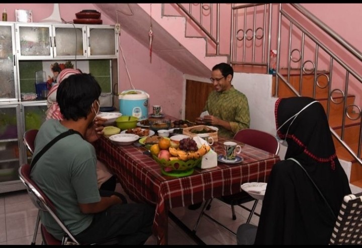 mas_Mentri_Menginap_di_rumah_Guru1.jpg